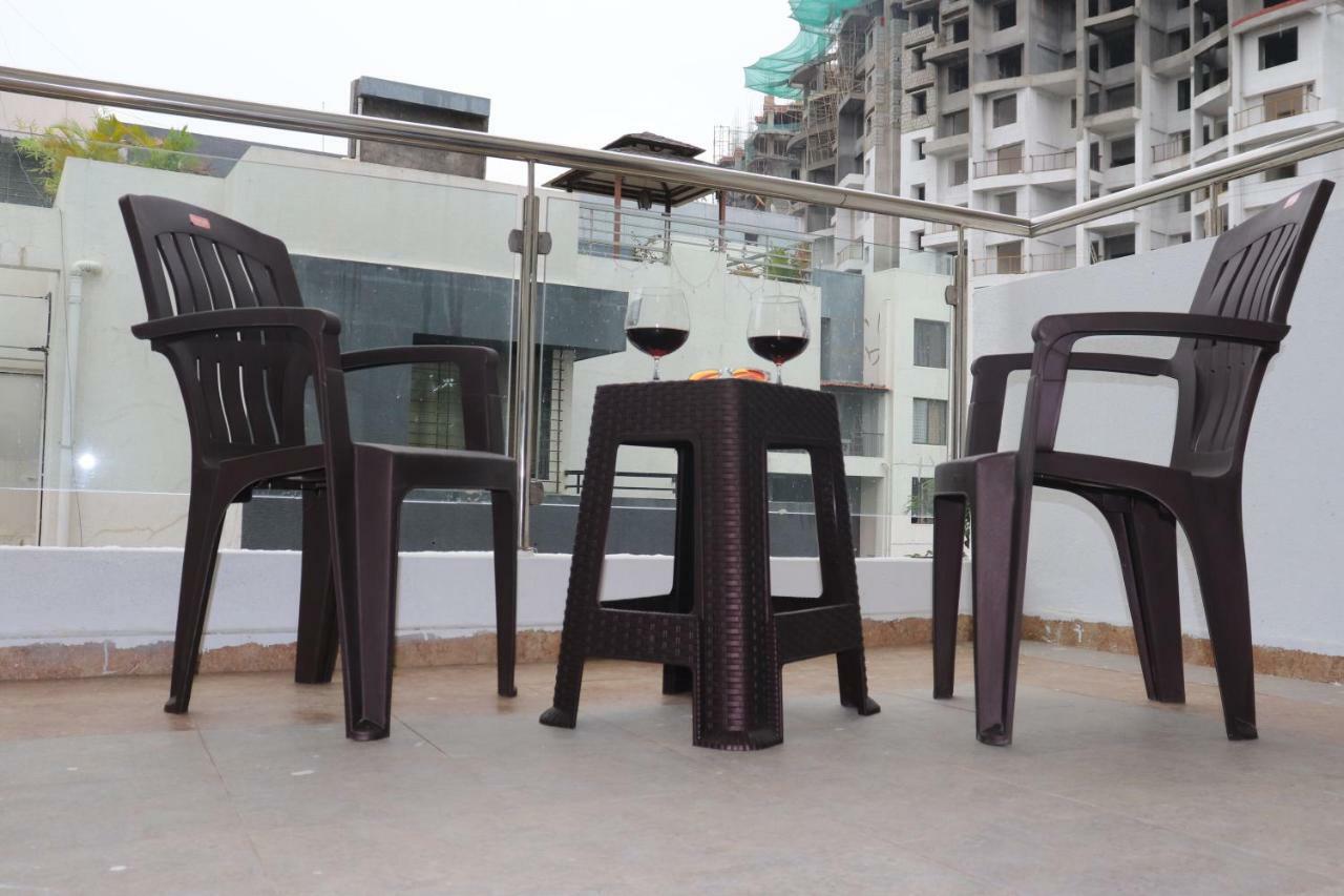 Emerald Vista Luxury Suites Pune Exterior photo